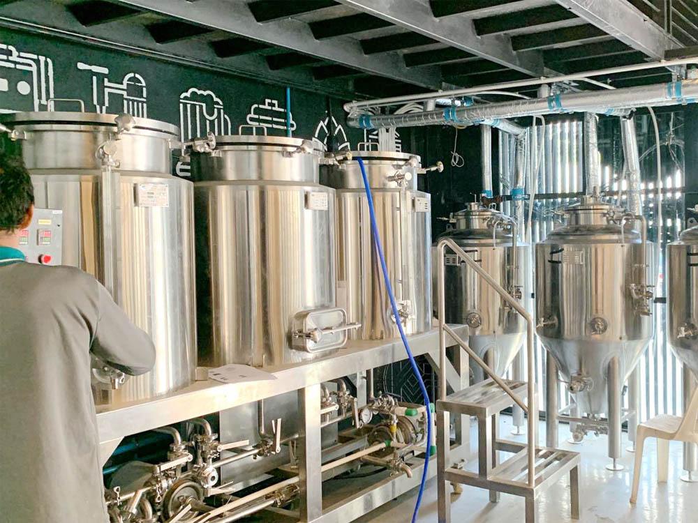 beer brewing equipment